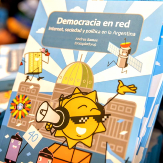 Tapa de libro Democracia en red